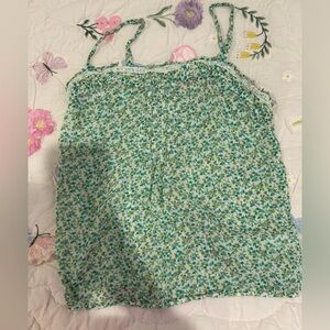 Selling 7 blouses size Small from old navy & forever  21